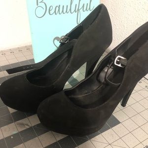 Black high heals